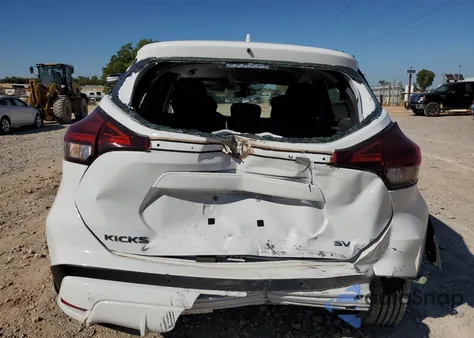 2023 Nissan Kicks Sv z USA, uszkodzony, nr VIN 3N1CP5CV2PL559644